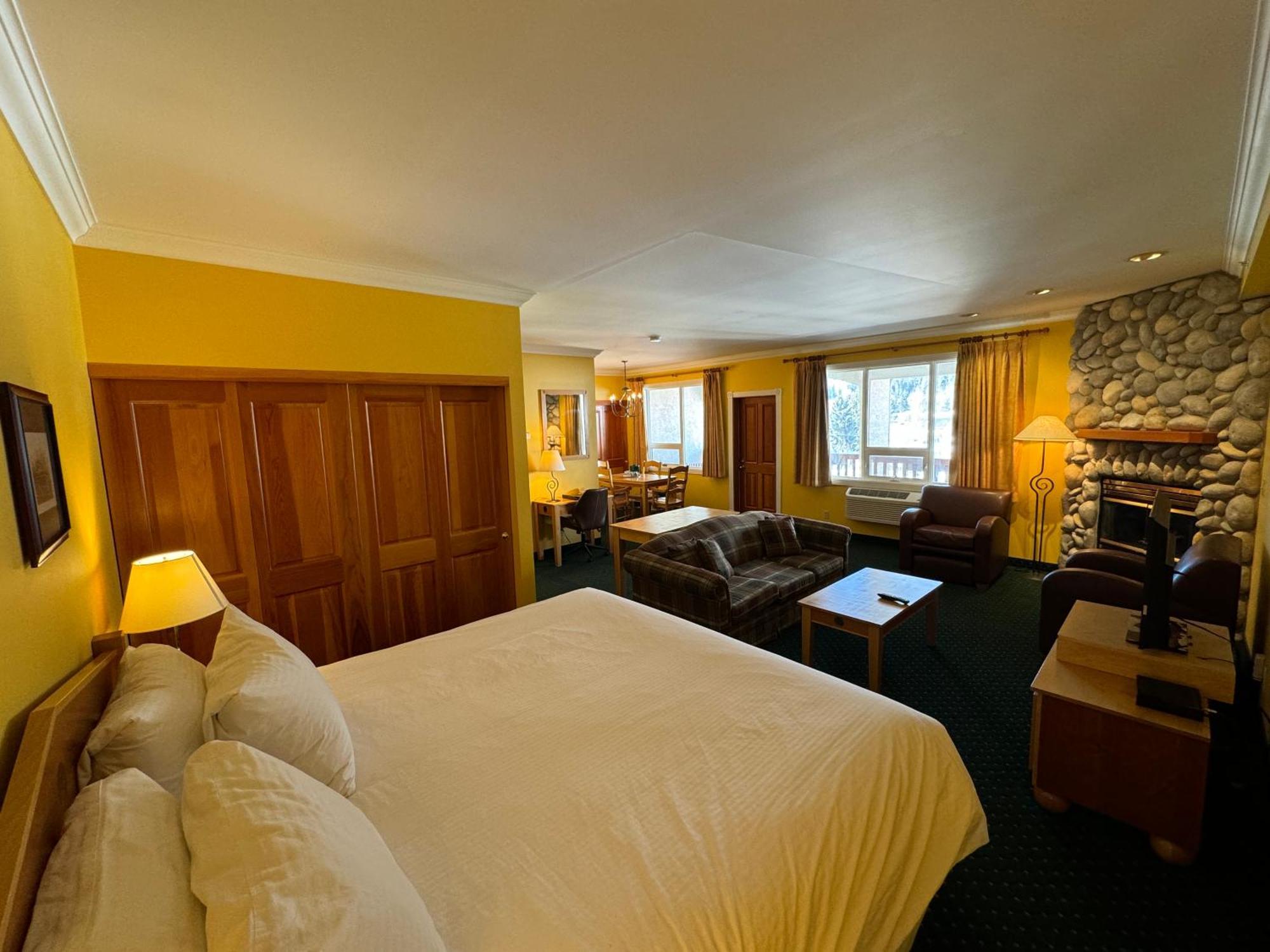 Park Place Lodge Fernie Εξωτερικό φωτογραφία