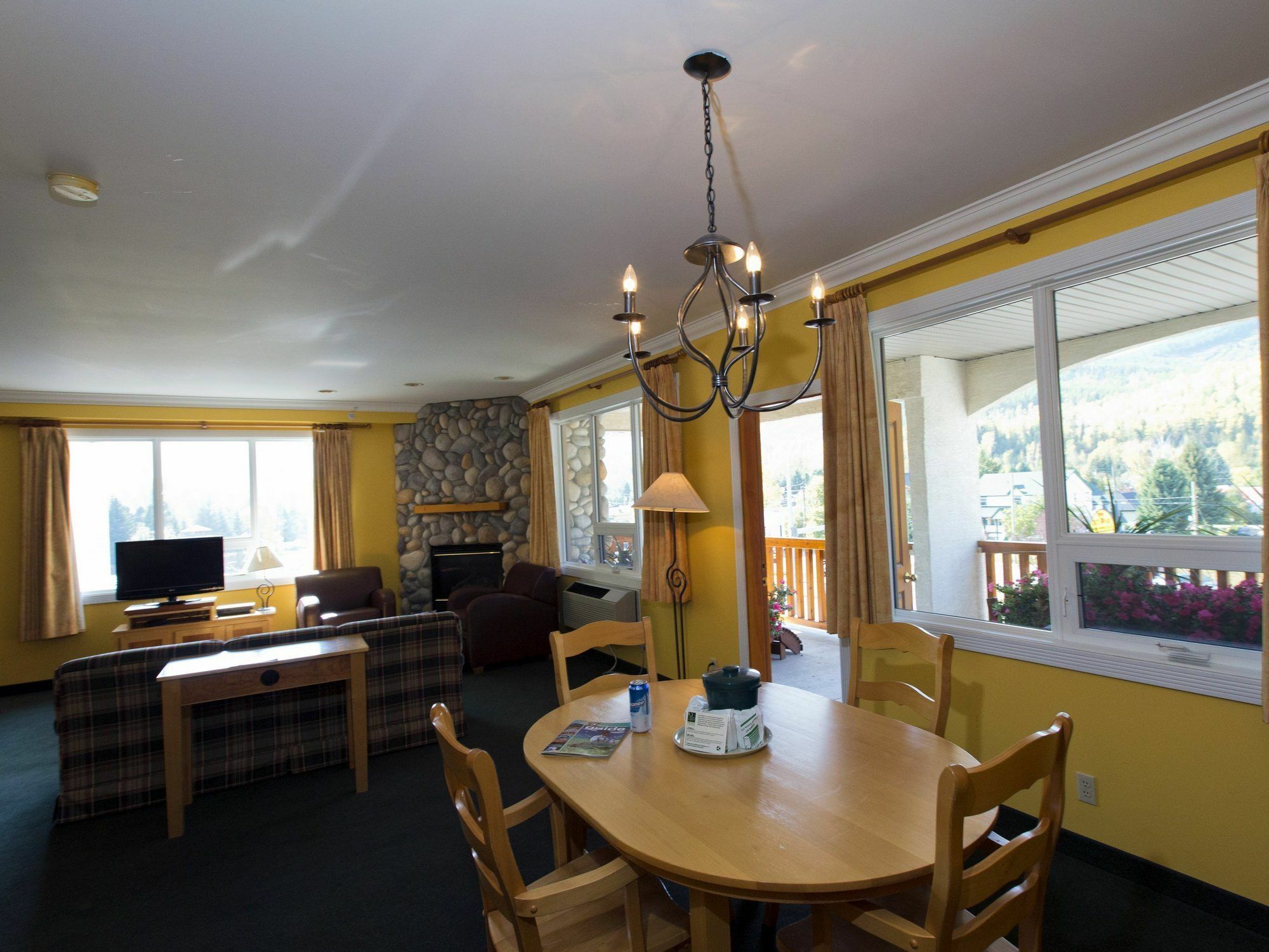 Park Place Lodge Fernie Εξωτερικό φωτογραφία